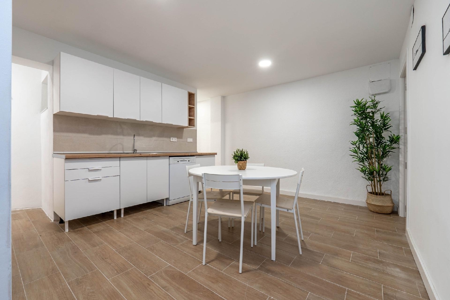 till salu lägenhet Barrio De Granada Alacantí 2