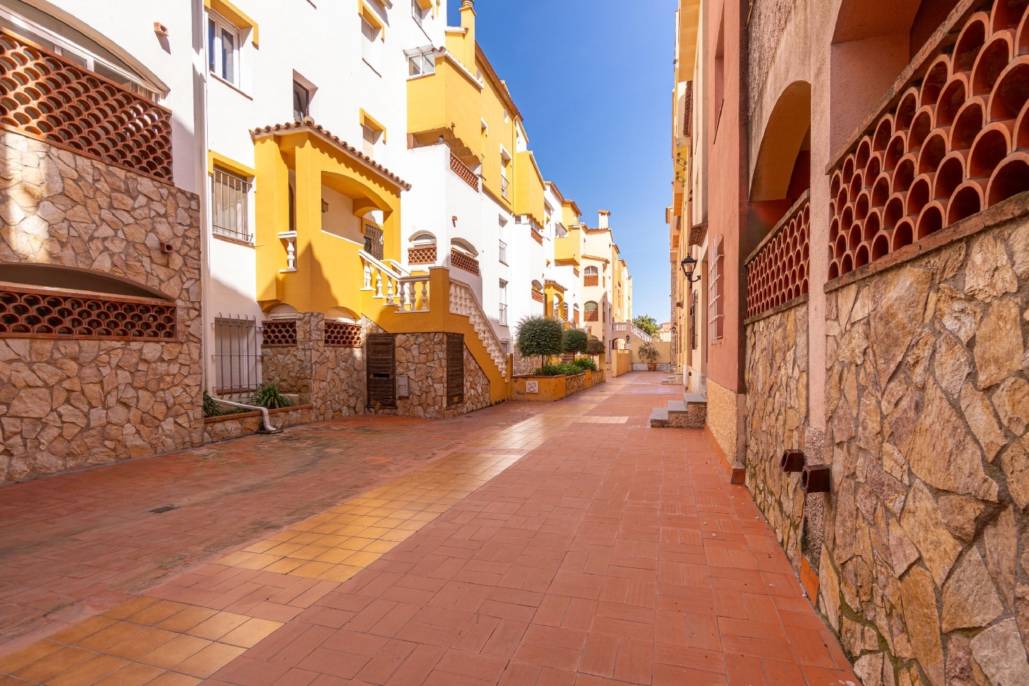  for sale apartment Empuriabrava Alt Empordà 2