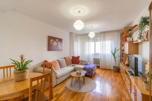 Garinoain Media Oriental apartamento foto 6314277