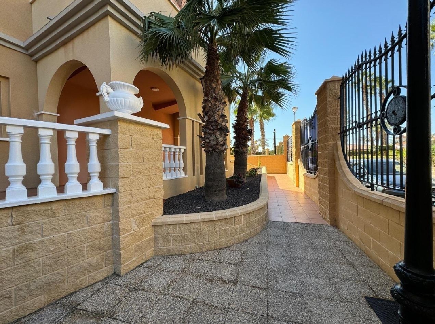  for sale apartment Torrevieja Baix Segura 3