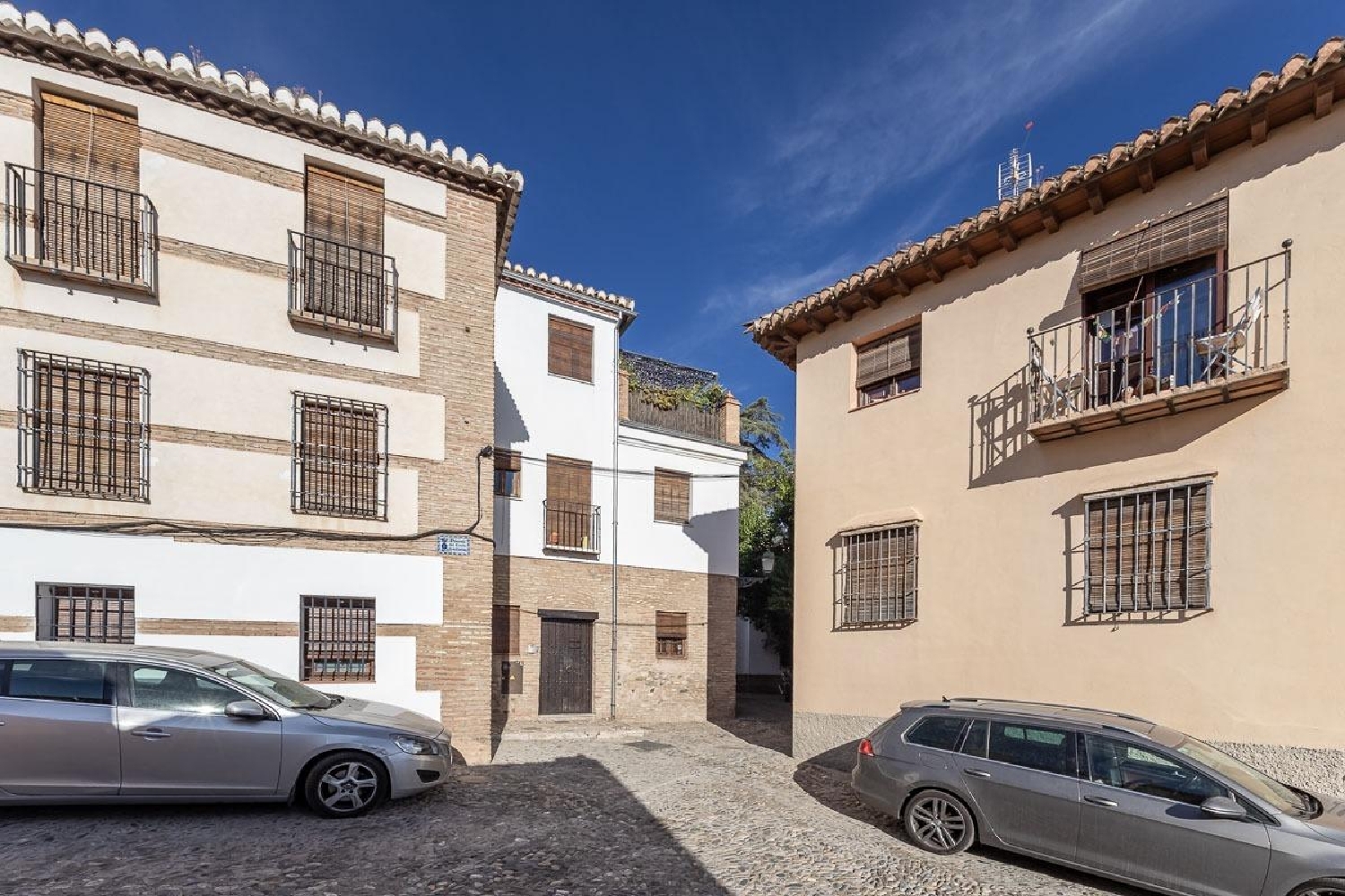 for sale building Barrio De Granada Alacantí 1