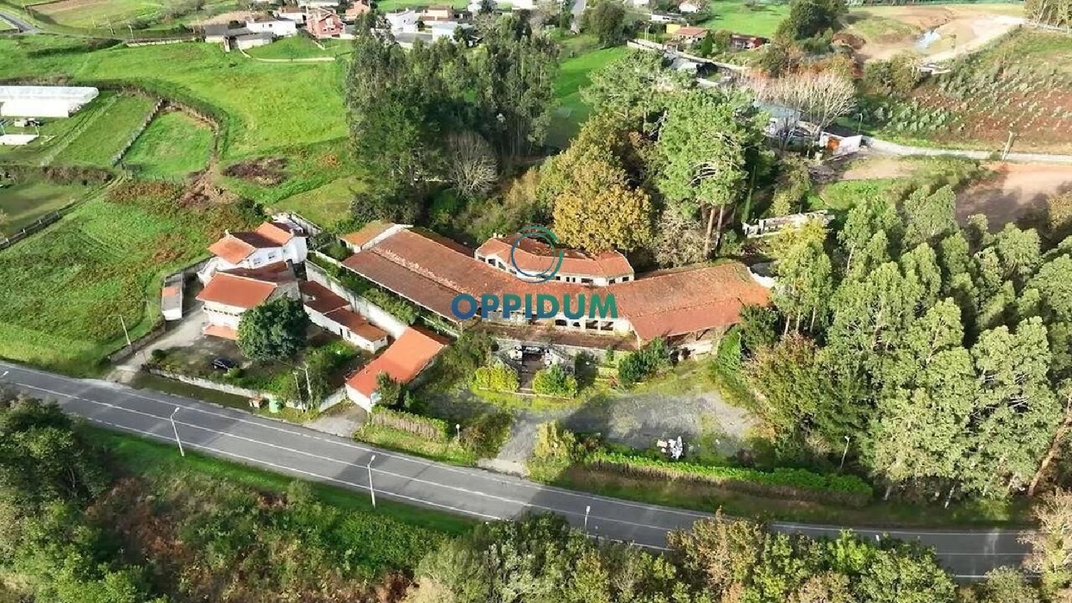  for sale building Cambre Bergantiños 4