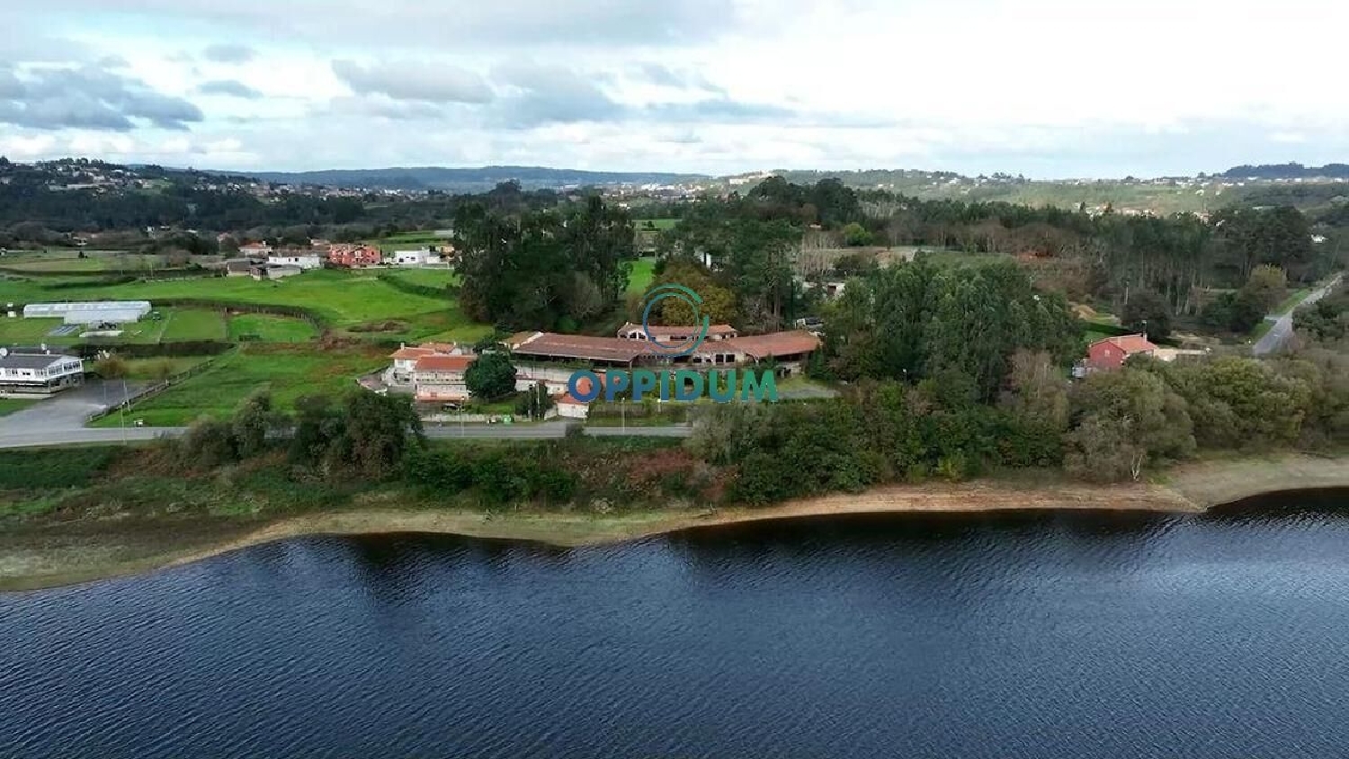  for sale building Cambre Bergantiños 7