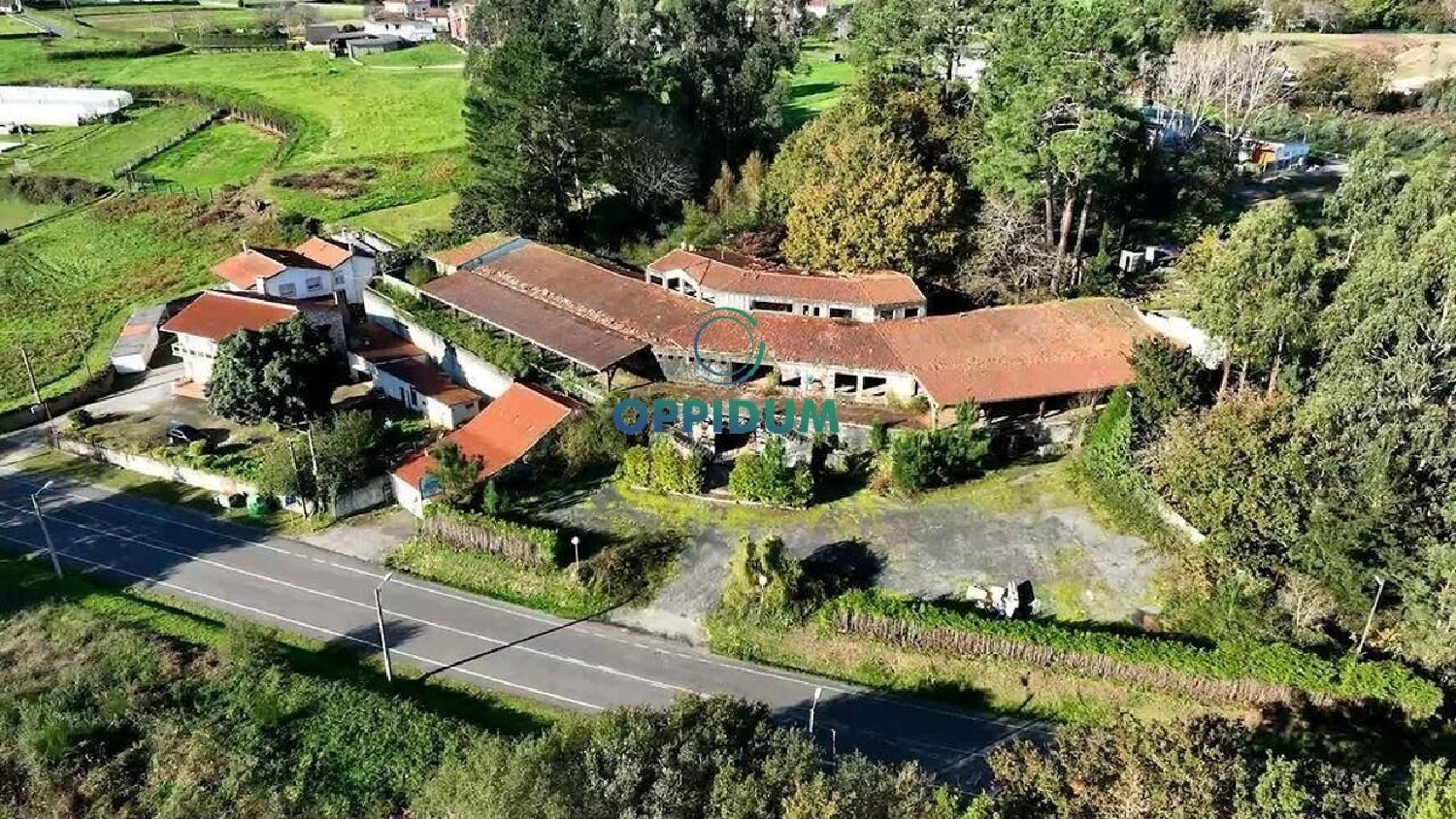  for sale building Cambre Bergantiños 2