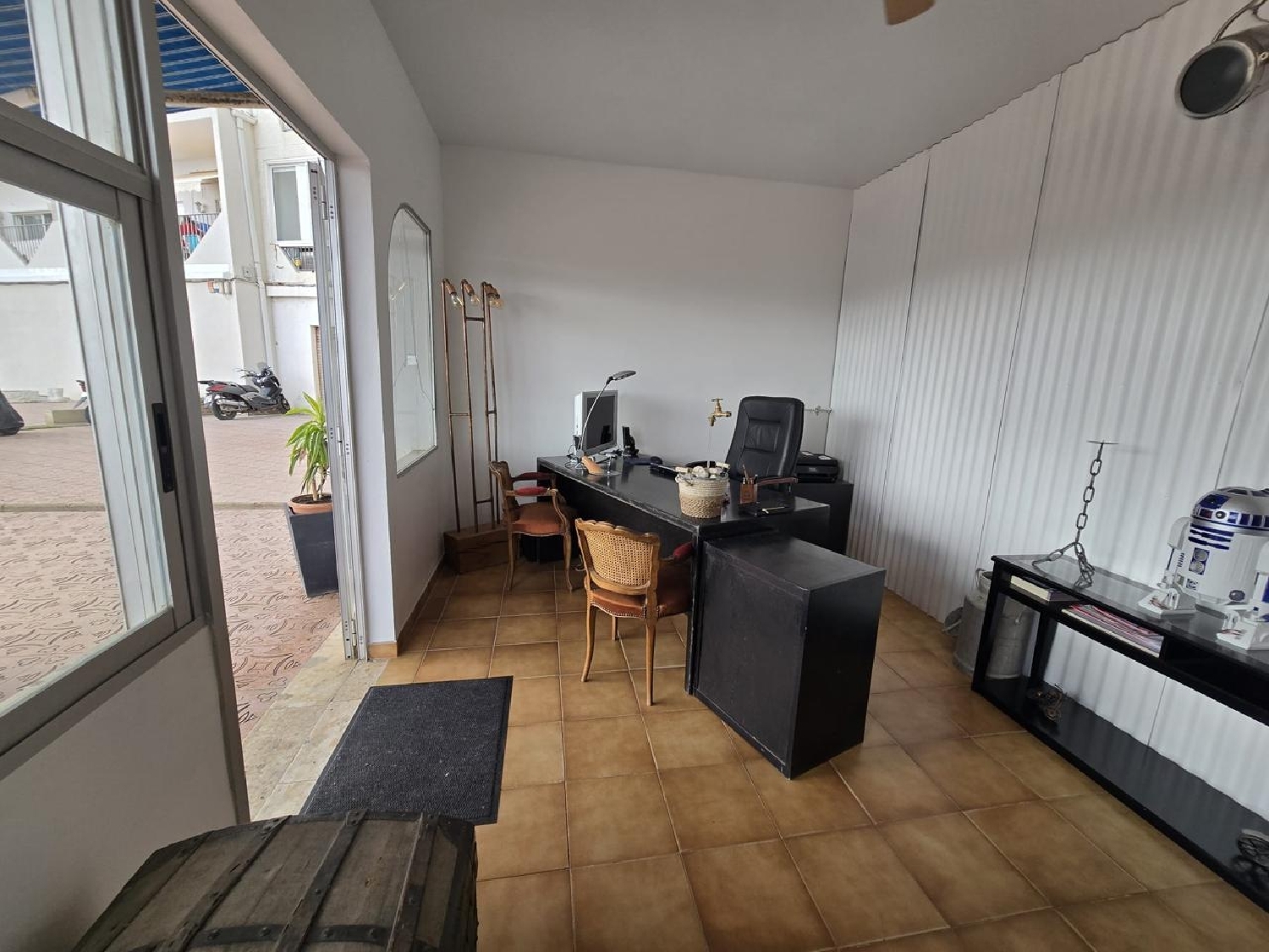 te koop bedrijfsruimte/ kantoor Empuriabrava Alt Empordà 2