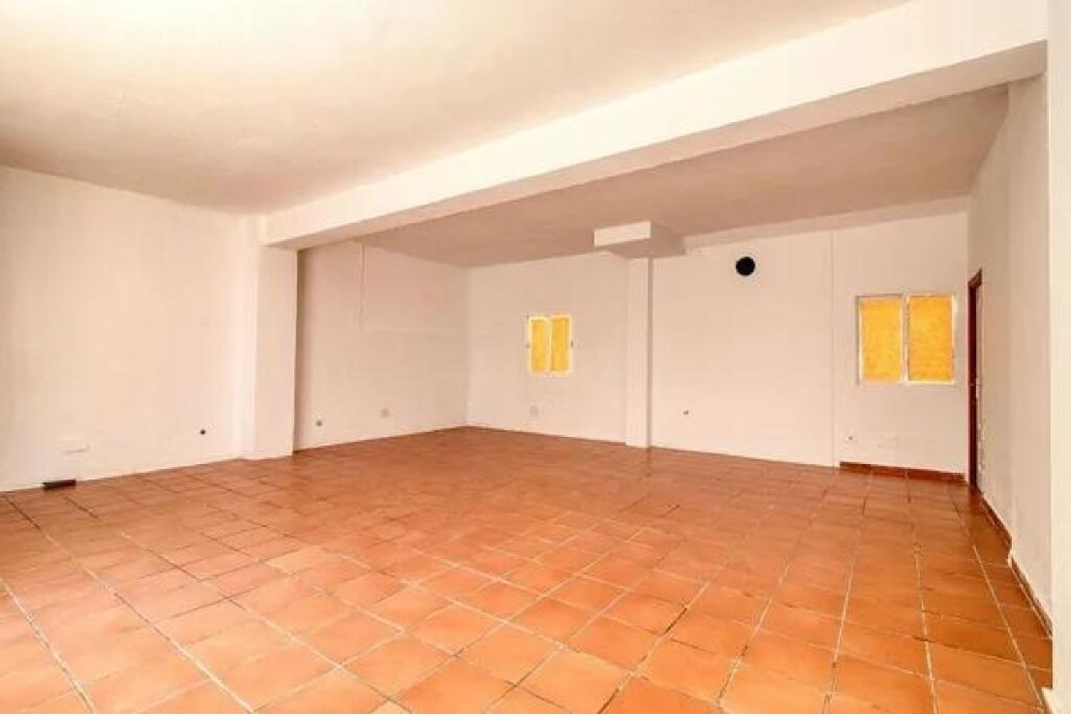  for sale commercial San Luis De Sabinillas Costa Del Sol Occidental 3