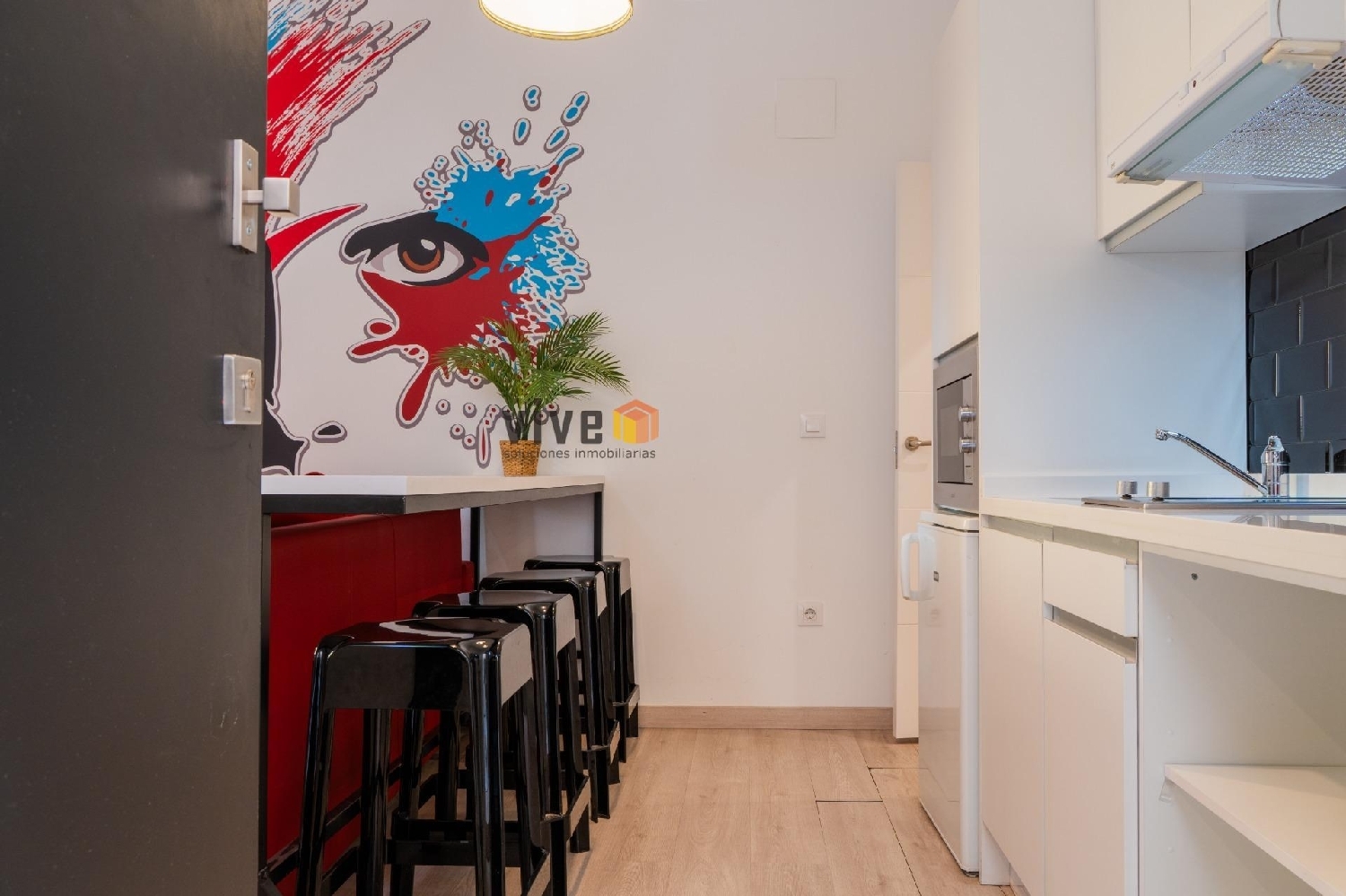  for sale commercial Sevilla La Nueva Sur 5