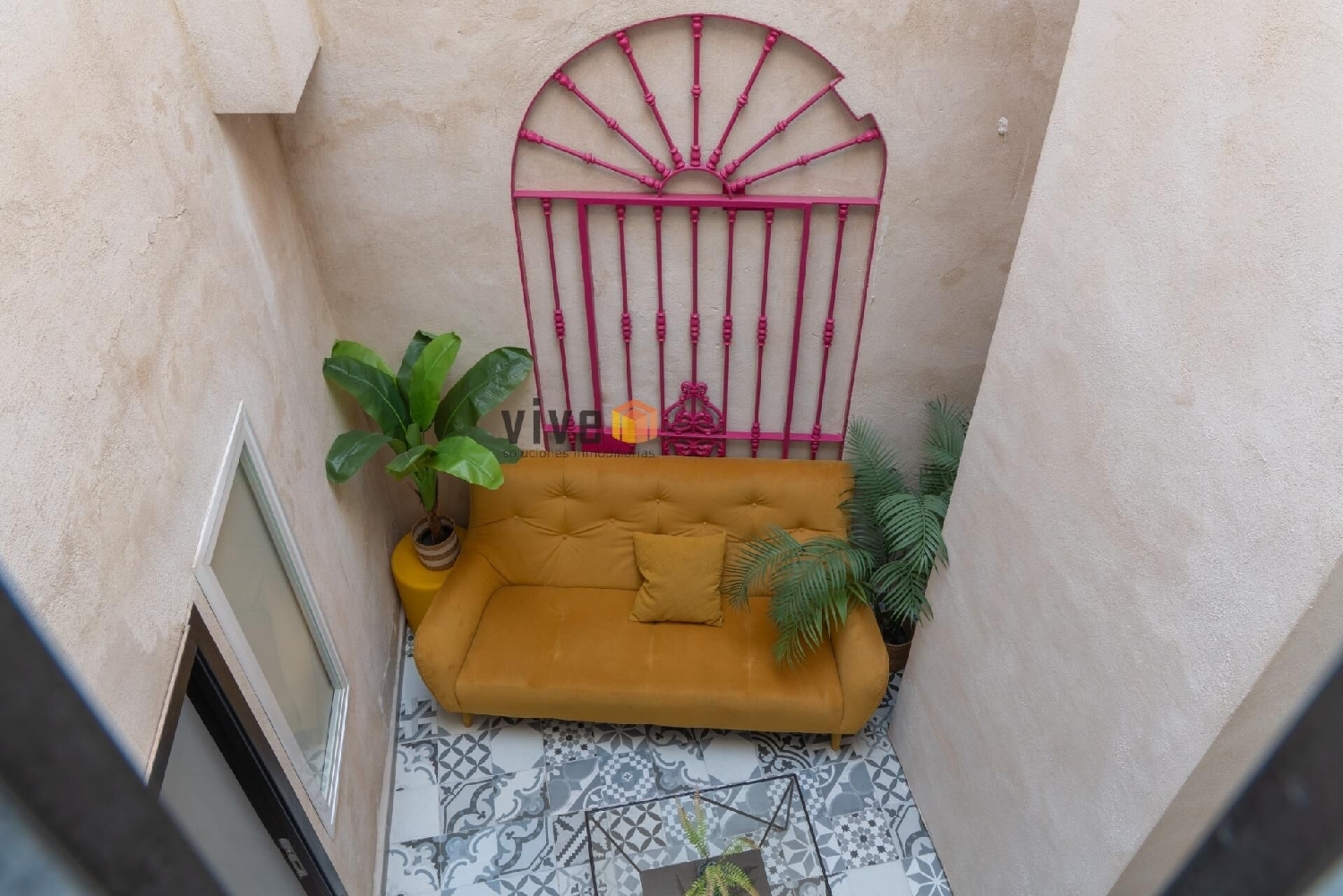 for sale commercial Sevilla La Nueva Sur 3
