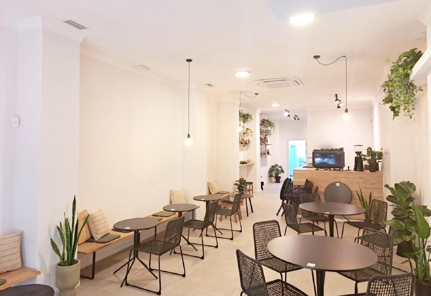  for sale commercial Valencia De Las Torres Campiña Sur 3