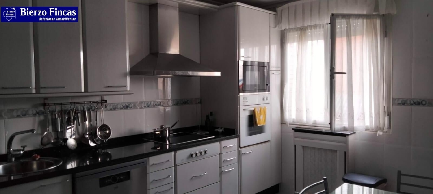  à vendre duplex Villaquilambre León 8