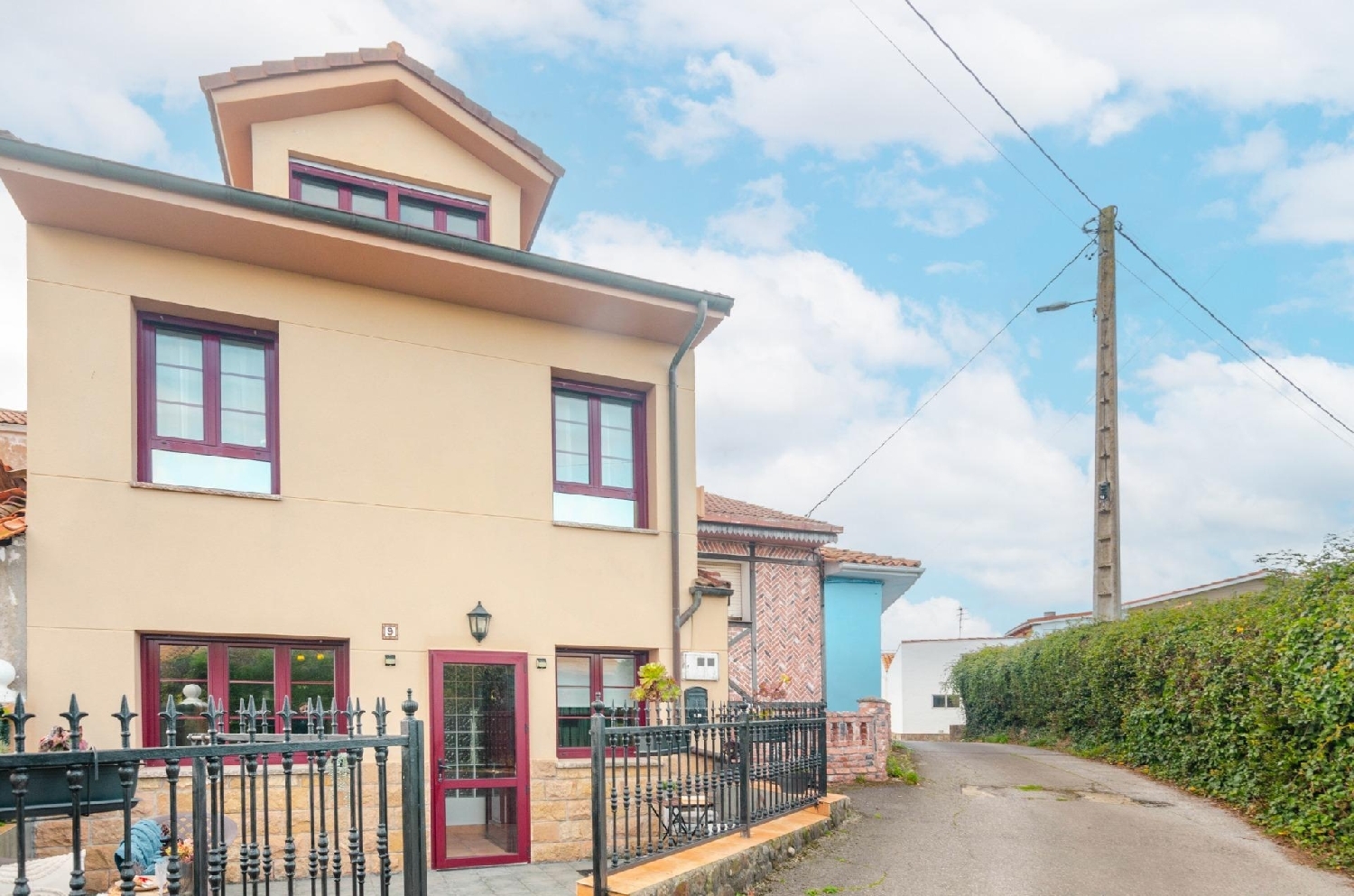  till salu hus Antromero Avilés 1