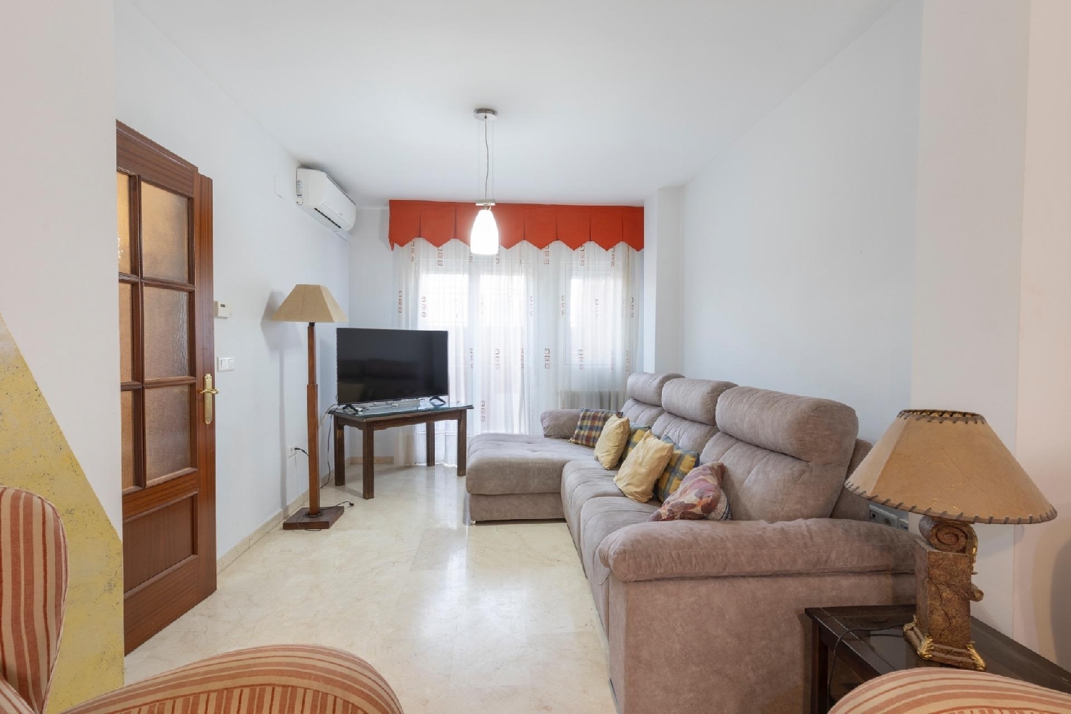 till salu hus Barrio De Granada Alacantí 4