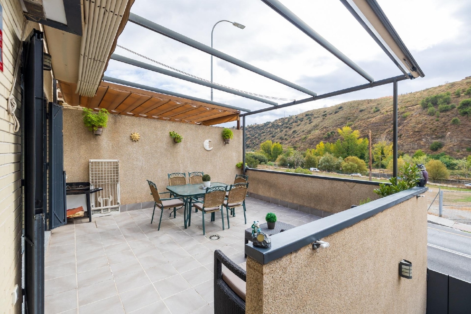 till salu hus Barrio De Granada Alacantí 5