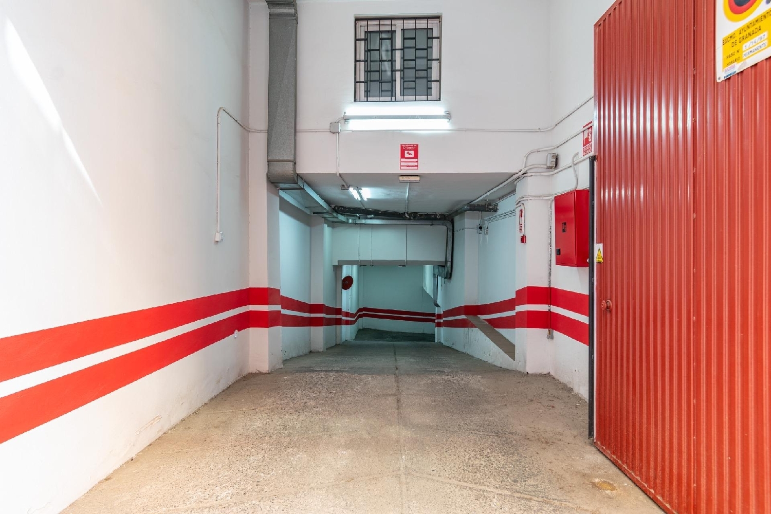 till salu parkering Barrio De Granada Alacantí 8