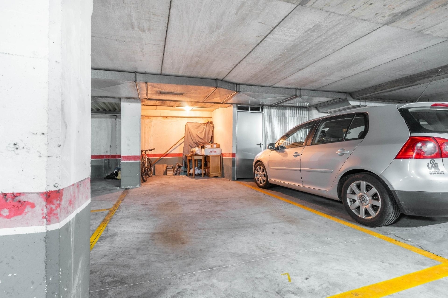 till salu parkering Oviedo Centro 33009 Oviedo 2