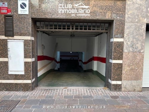 Santa Cruz De Tenerife 38000 Zona Metropolitana Parkplatz Bild 6316311
