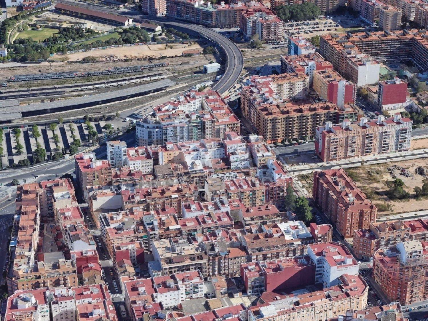 till salu parkering Valencia De Las Torres Campiña Sur 3