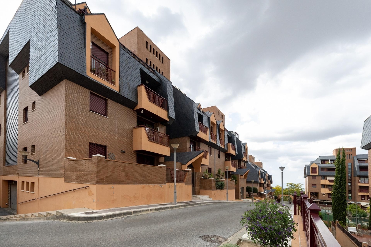 till salu takvåning Barrio De Granada Alacantí 7