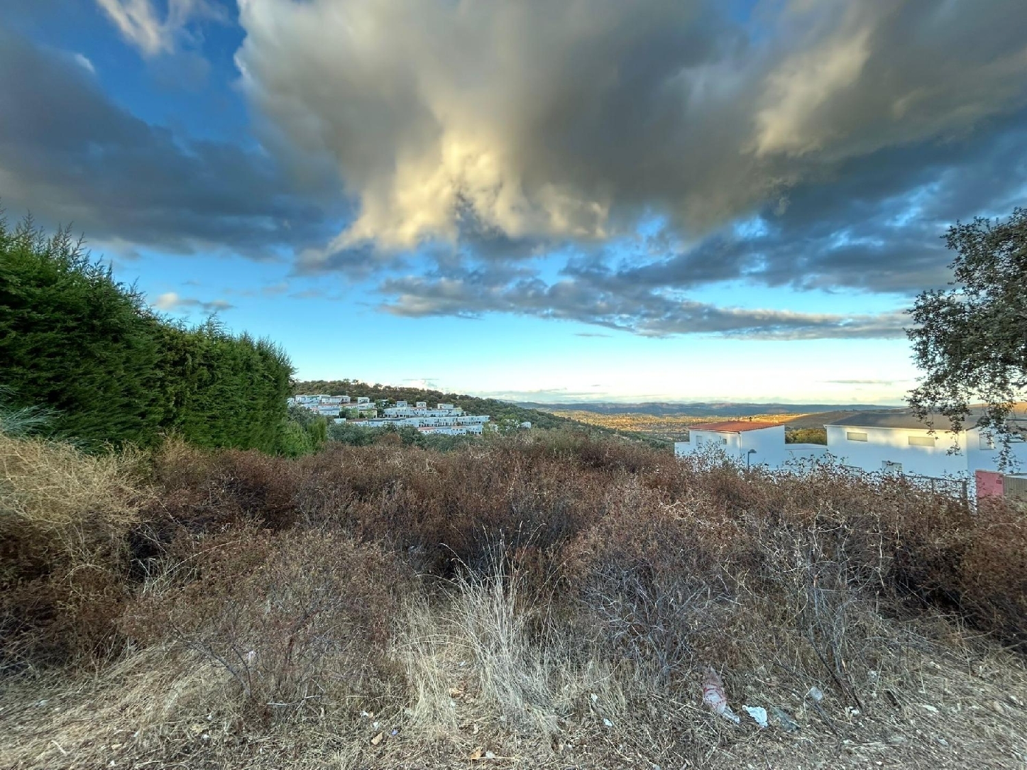 for sale plot El Castillo De Las Guardas Sierra Norte 2