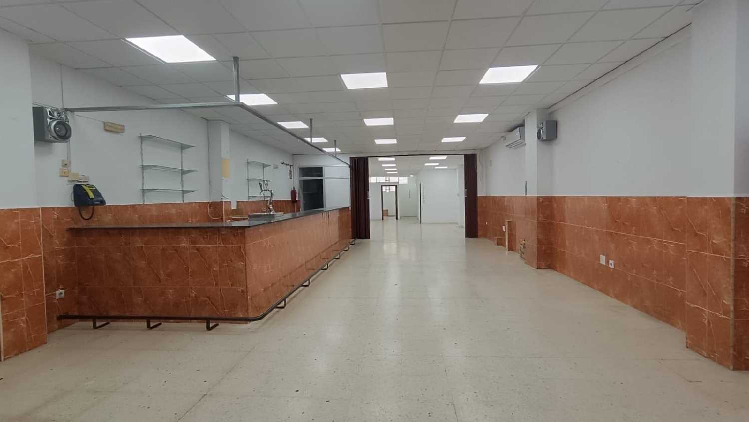  à vendre local commercial Badajoz Casco Antiguo-Centro Badajoz 2