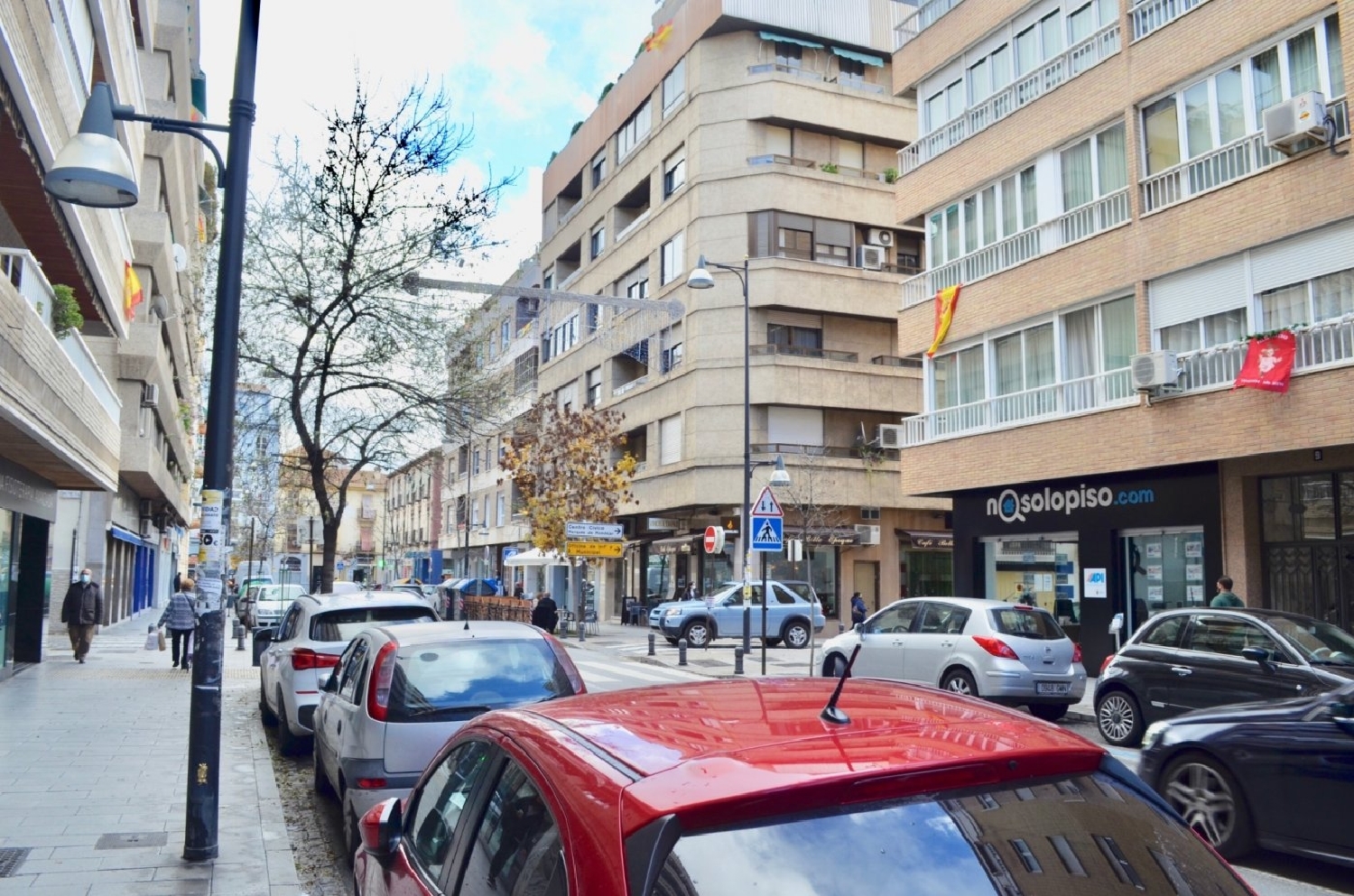  till salu lokal Barrio De Granada Alacantí 7