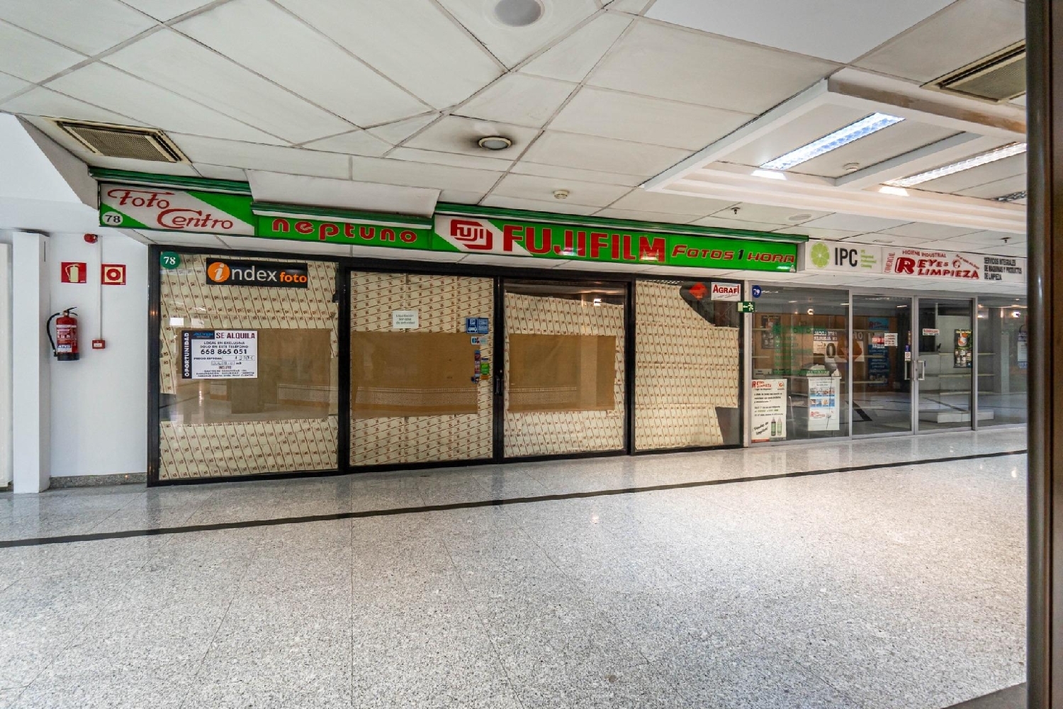 till salu lokal Barrio De Granada Alacantí 6