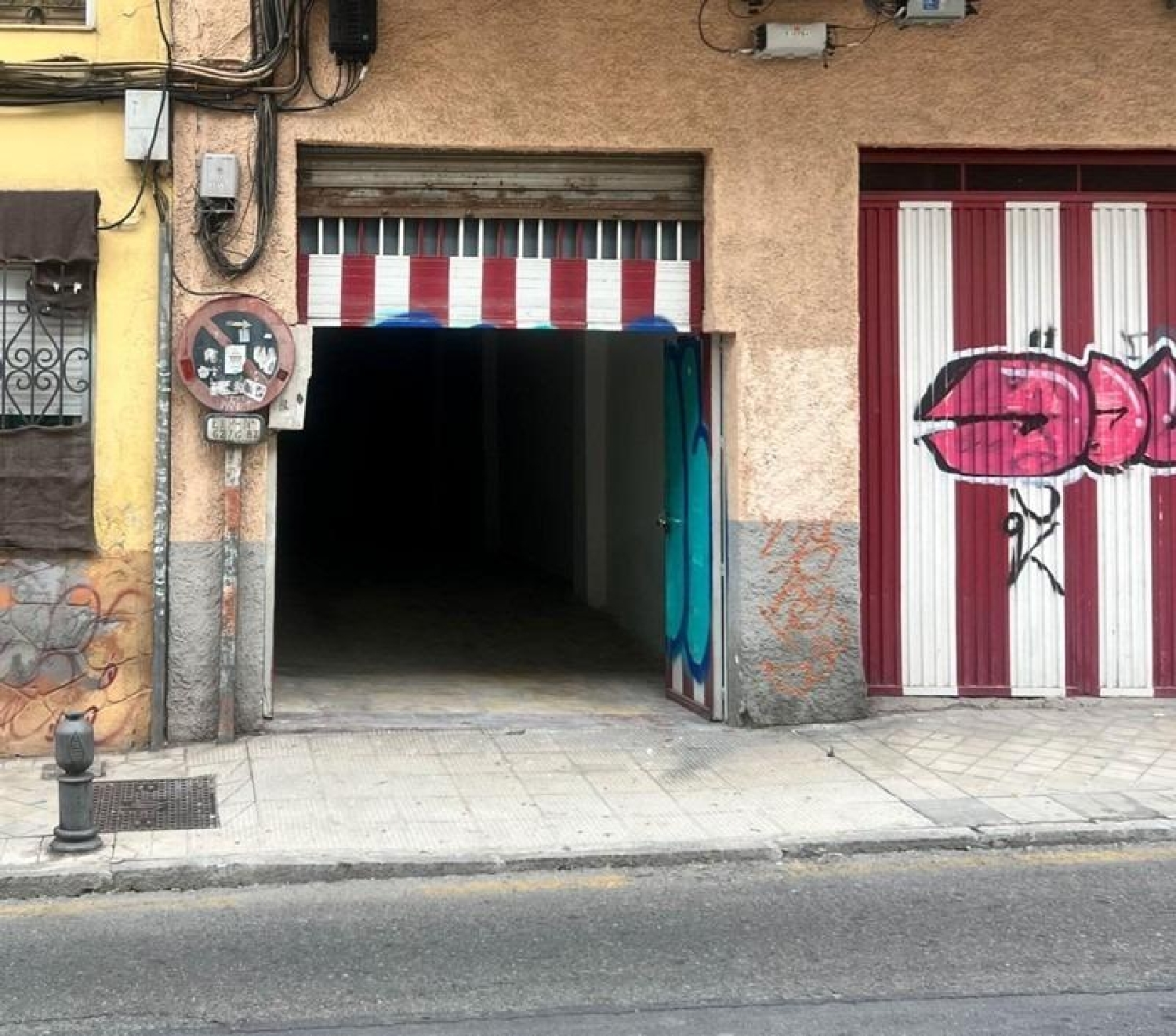 à vendre local commercial Barrio De Granada Alacantí 2