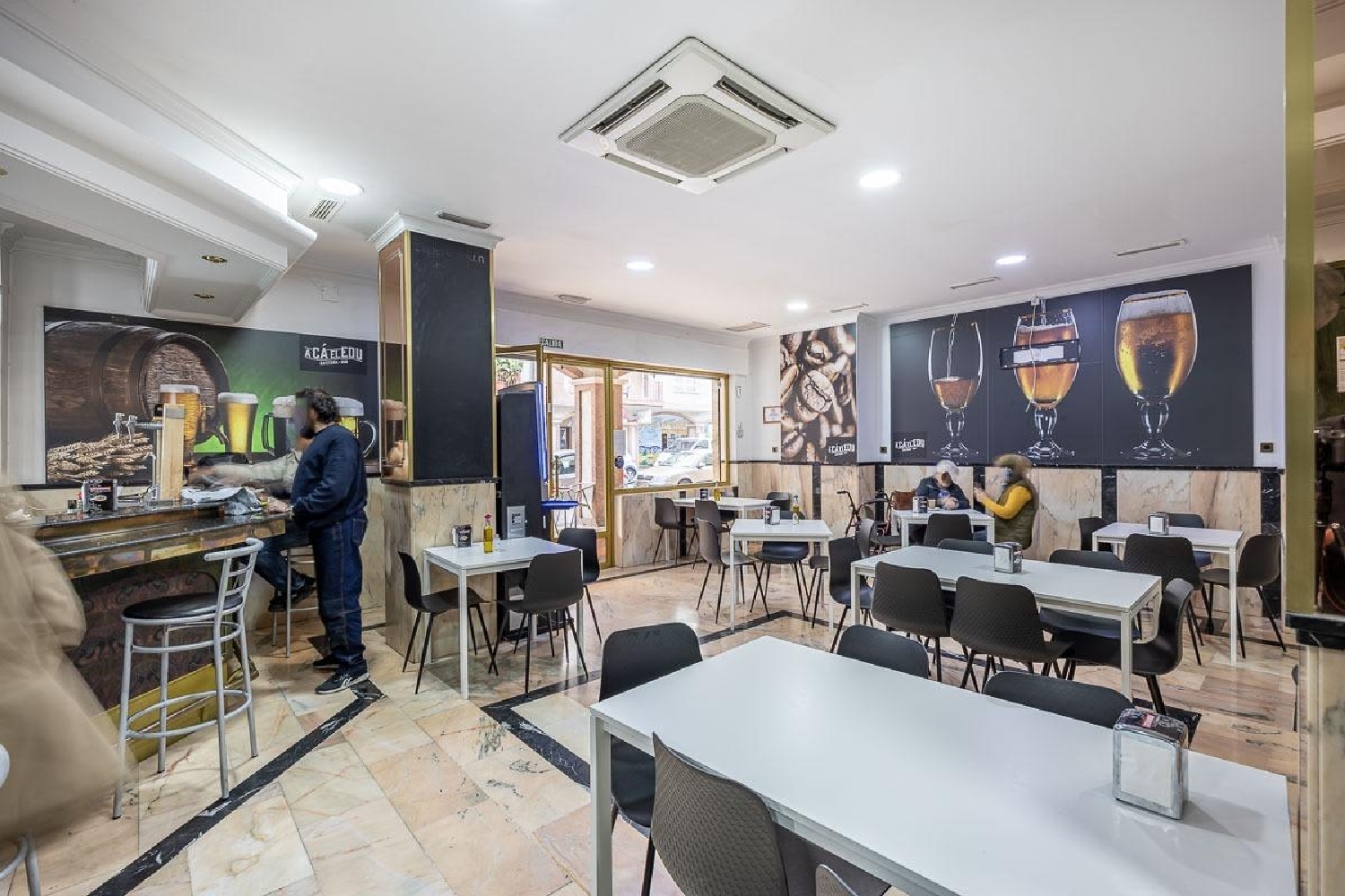  en venta local Barrio De Granada Alacantí 5