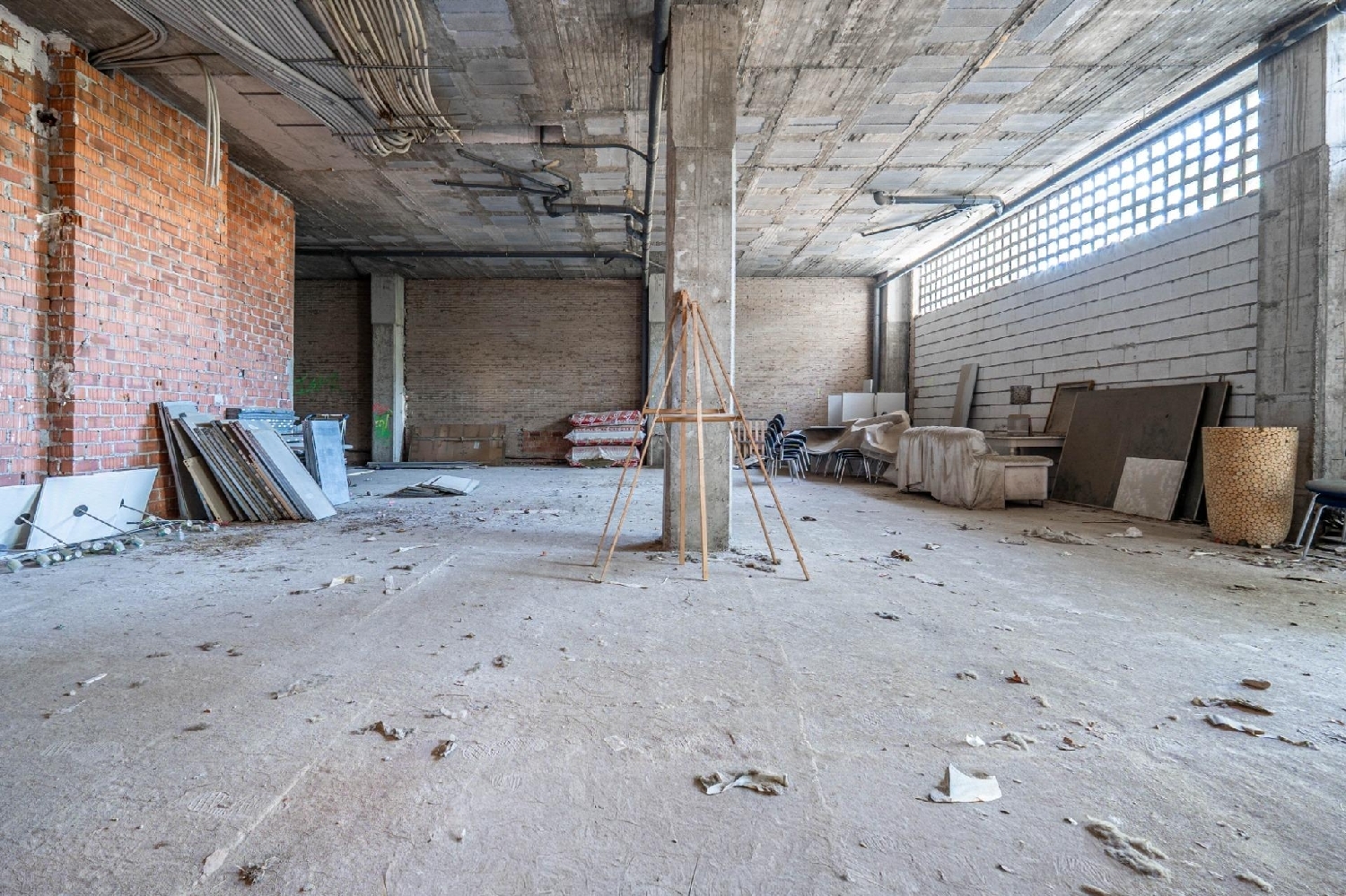  te koop bedrijfsruimte Barrio De Granada Alacantí 5