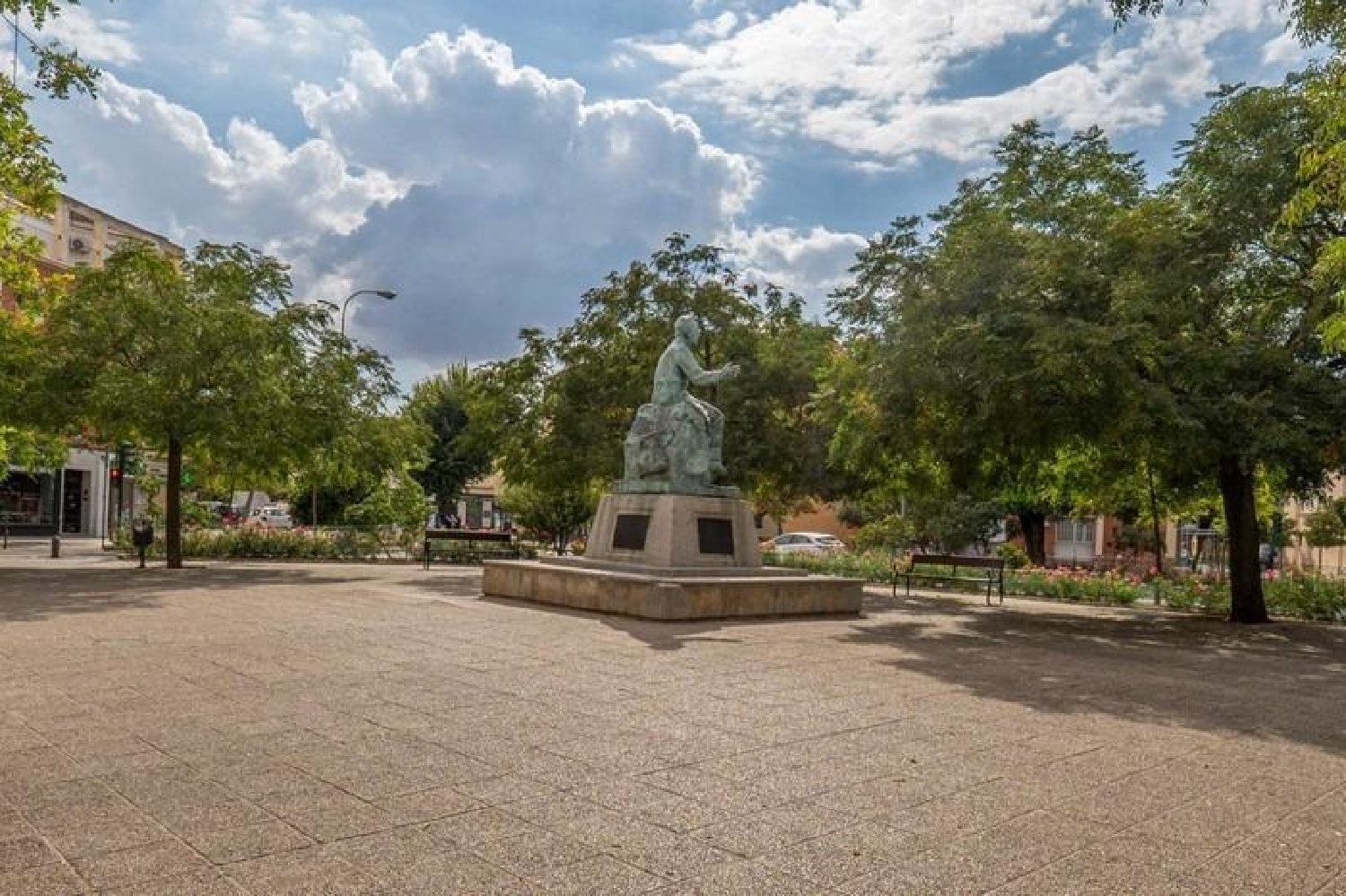  for sale commercial premise Barrio De Granada Alacantí 1