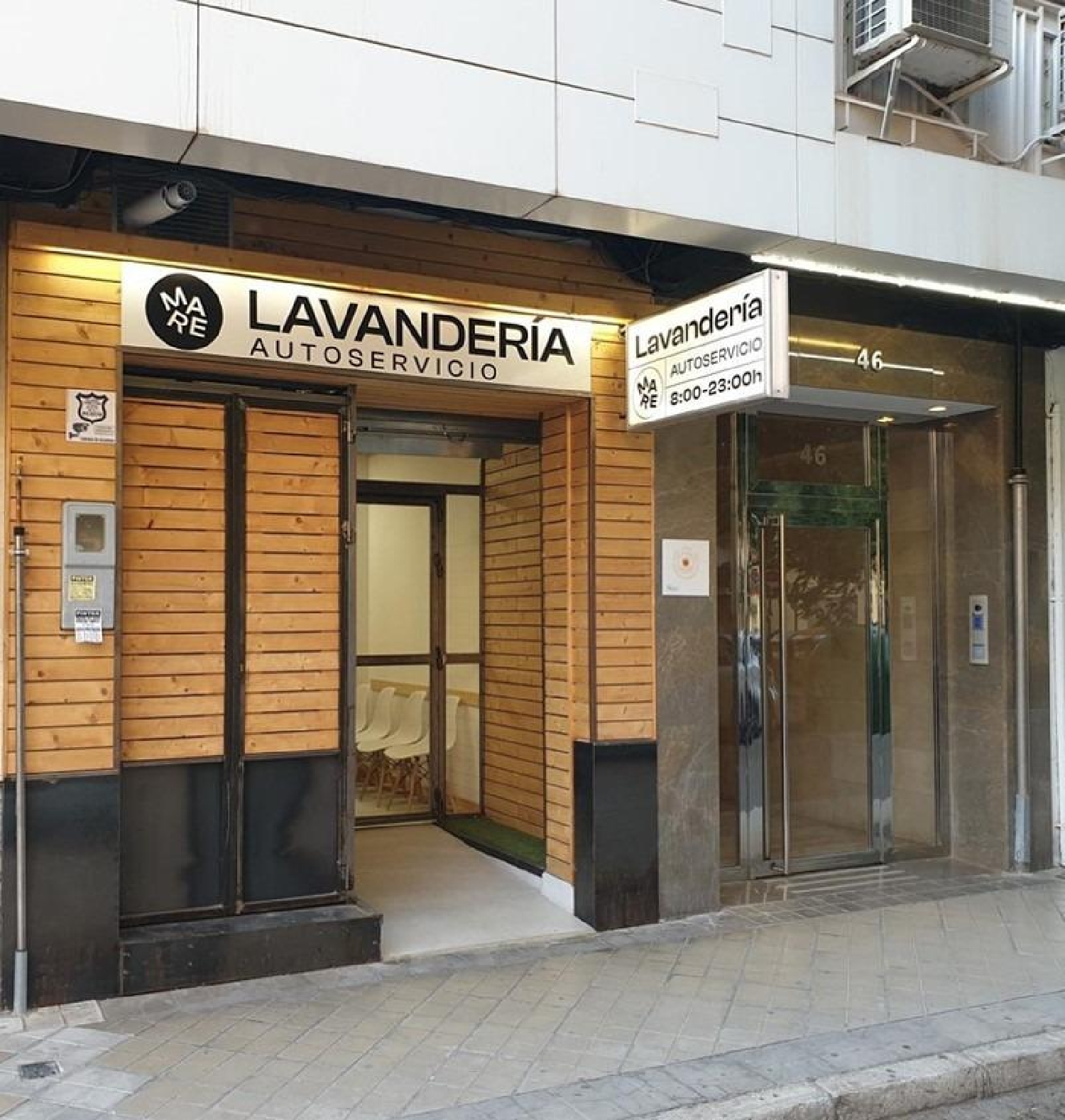 for sale commercial premise Barrio De Granada Alacantí 2