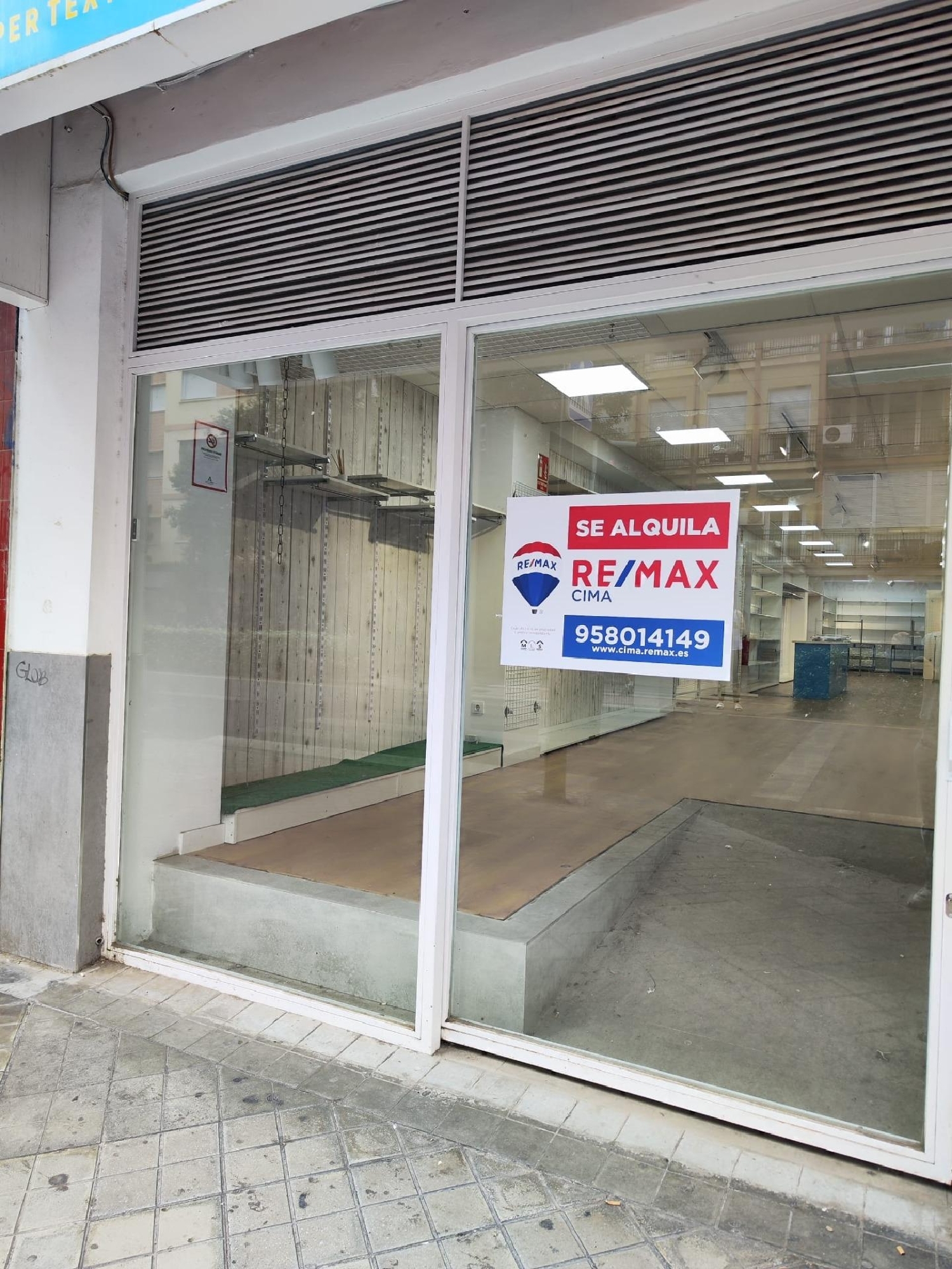  for sale commercial premise Barrio De Granada Alacantí 2
