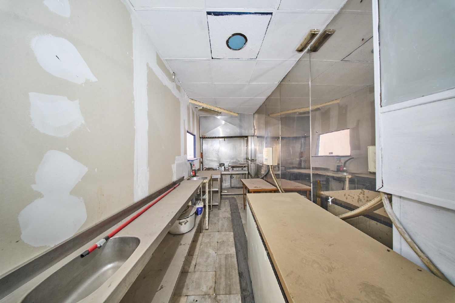  for sale commercial premise Barrio De Granada Alacantí 8