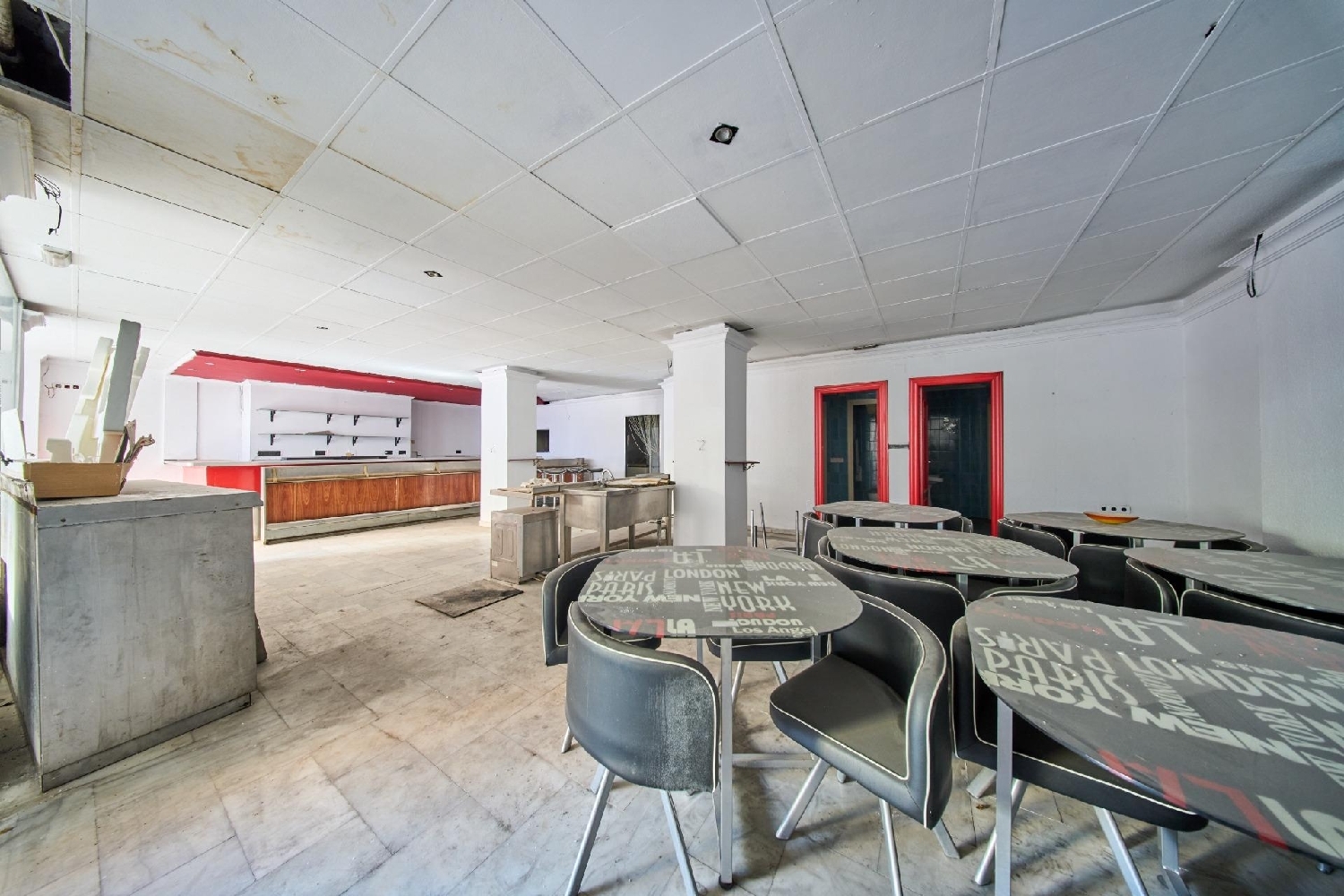for sale commercial premise Barrio De Granada Alacantí 2