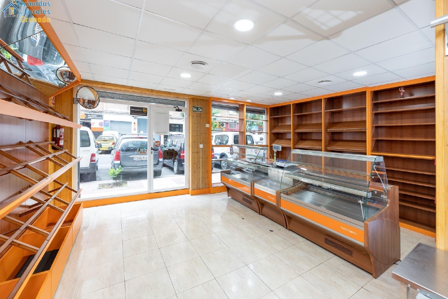 en venta local Barrio De Granada Alacantí 3