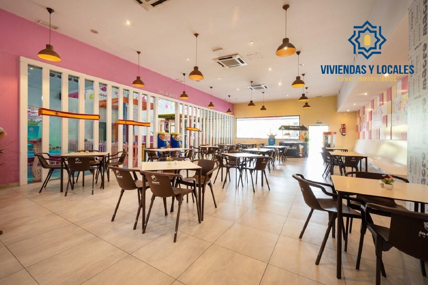  en venta local Barrio De Granada Alacantí 7