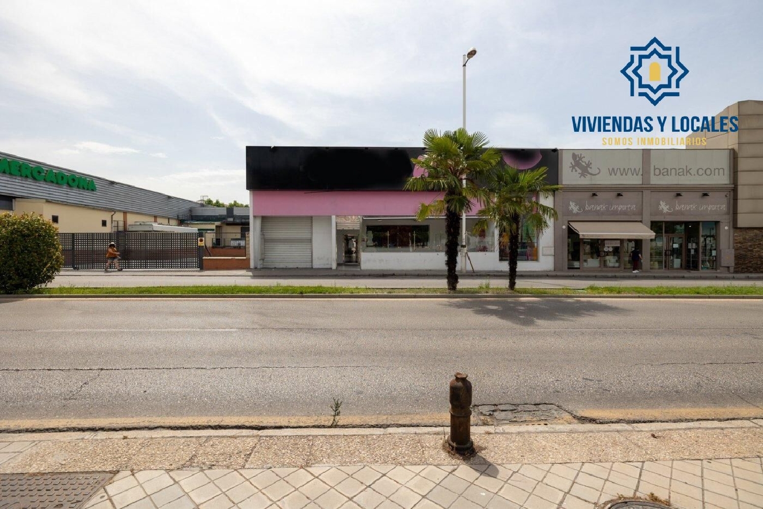  en venta local Barrio De Granada Alacantí 3