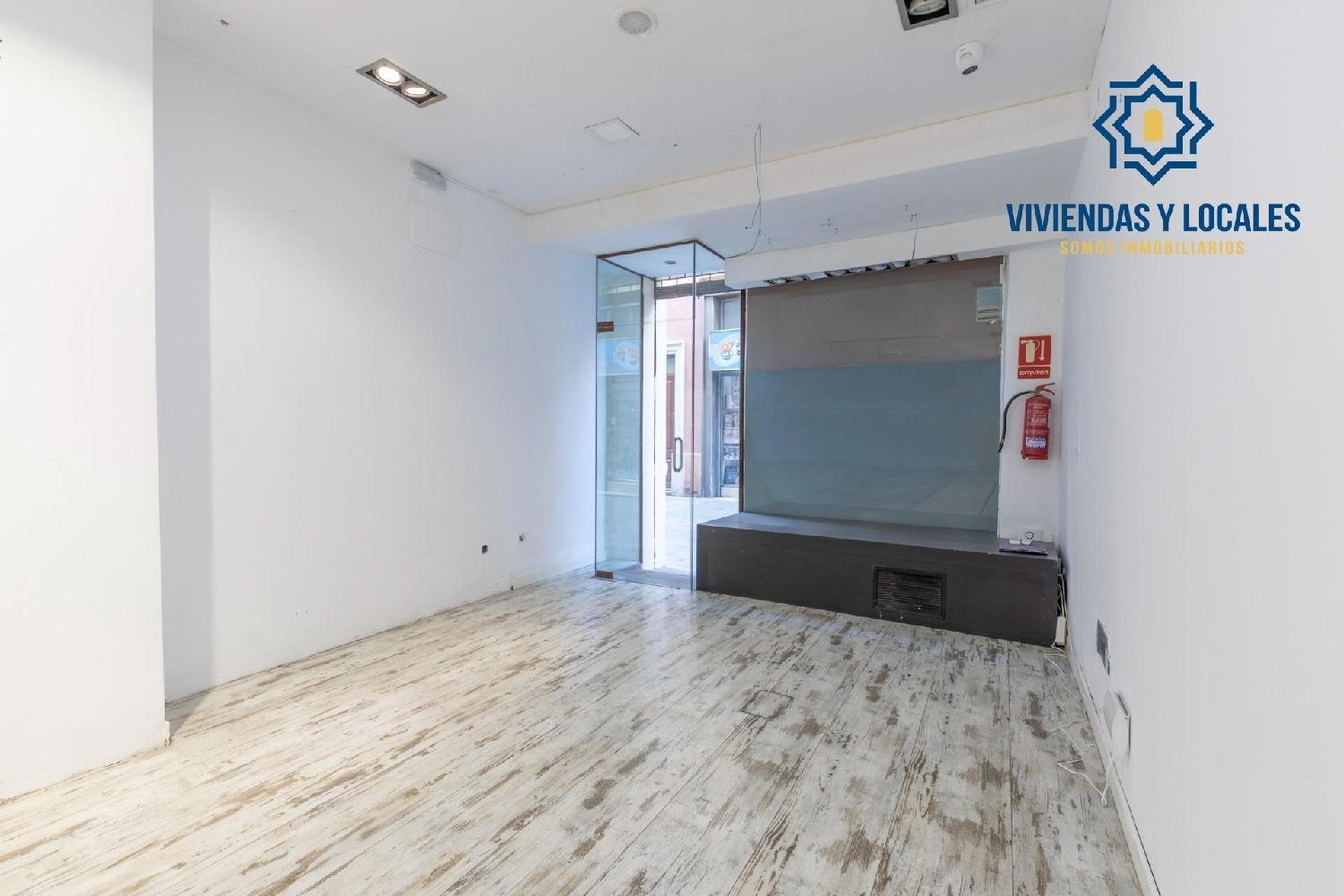  en venta local Barrio De Granada Alacantí 3