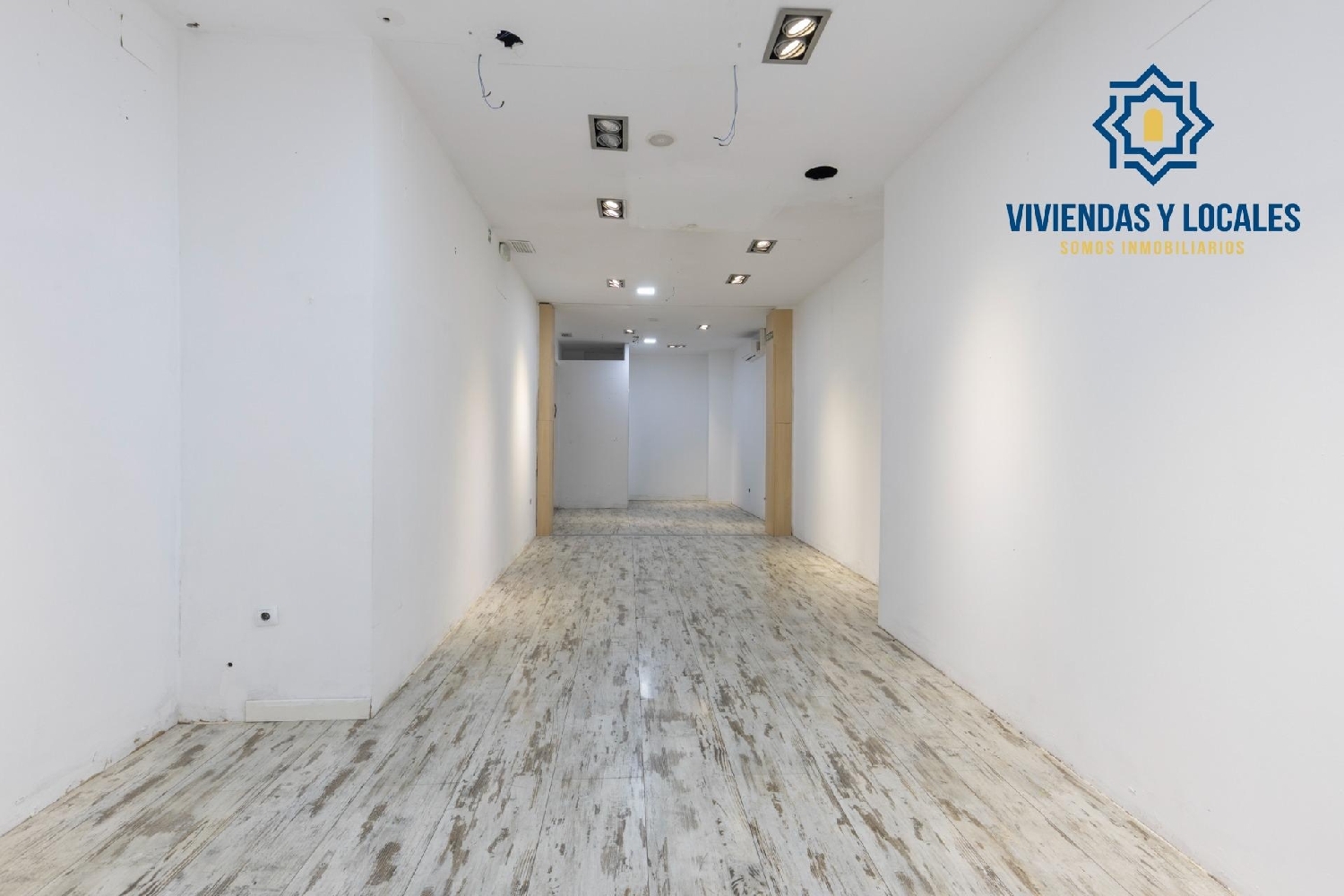 en venta local Barrio De Granada Alacantí 4