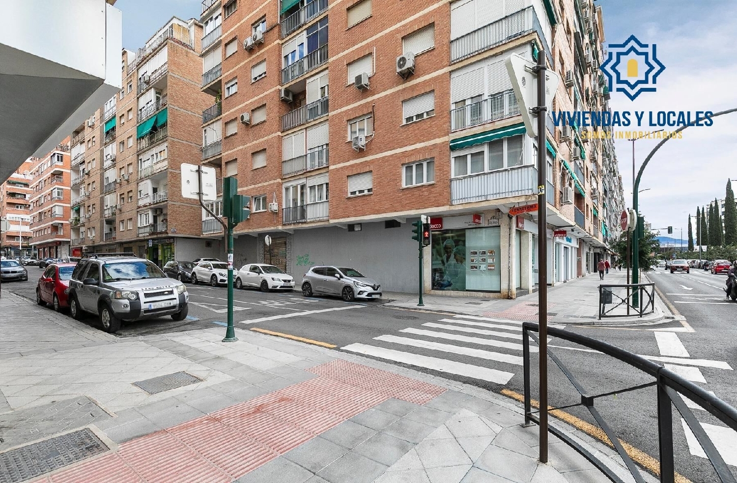  till salu lokal Barrio De Granada Alacantí 7