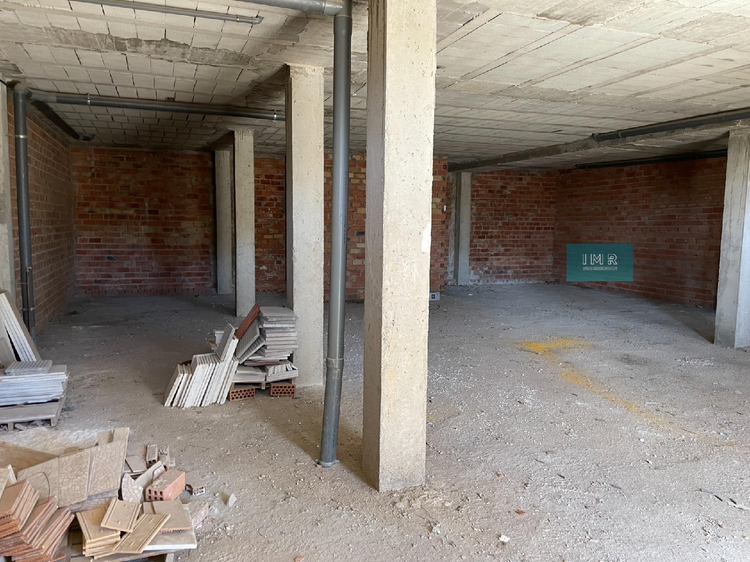 à vendre local commercial Brenes Vega Del Guadalquivir 6