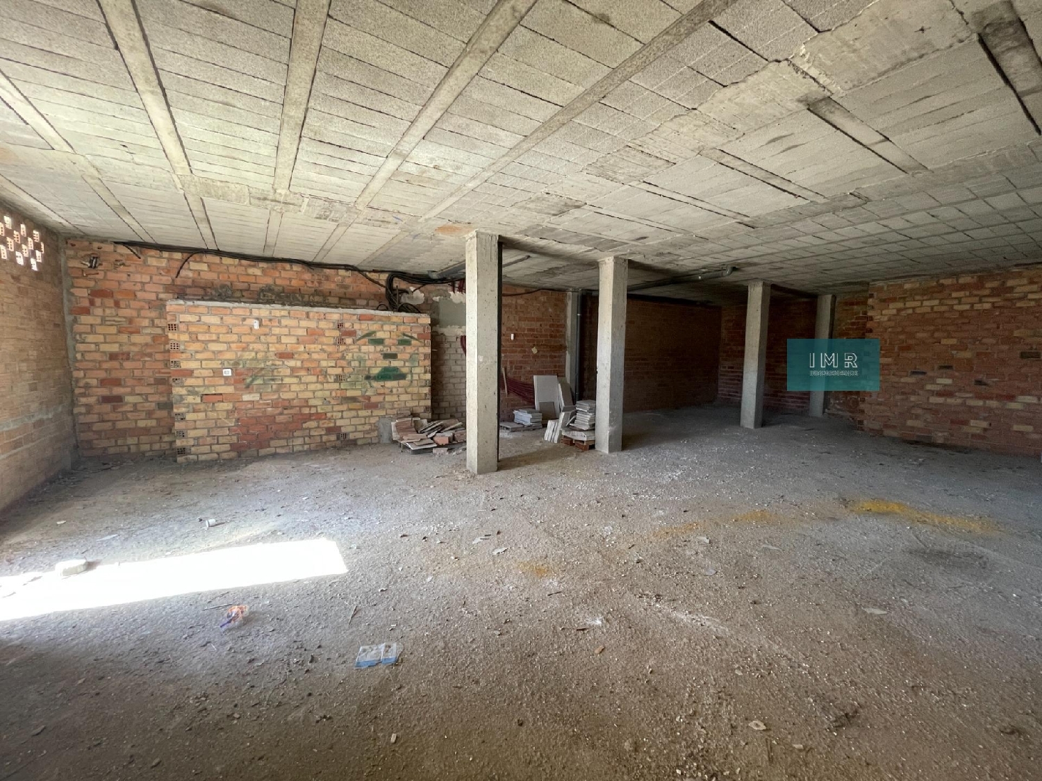 à vendre local commercial Brenes Vega Del Guadalquivir 4