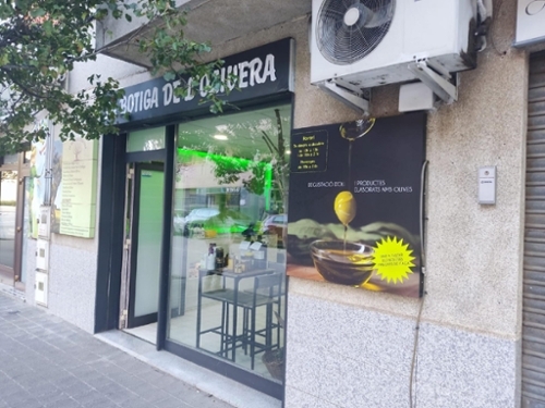 Caparroses Levante Almeriense local commercial foto 6313567