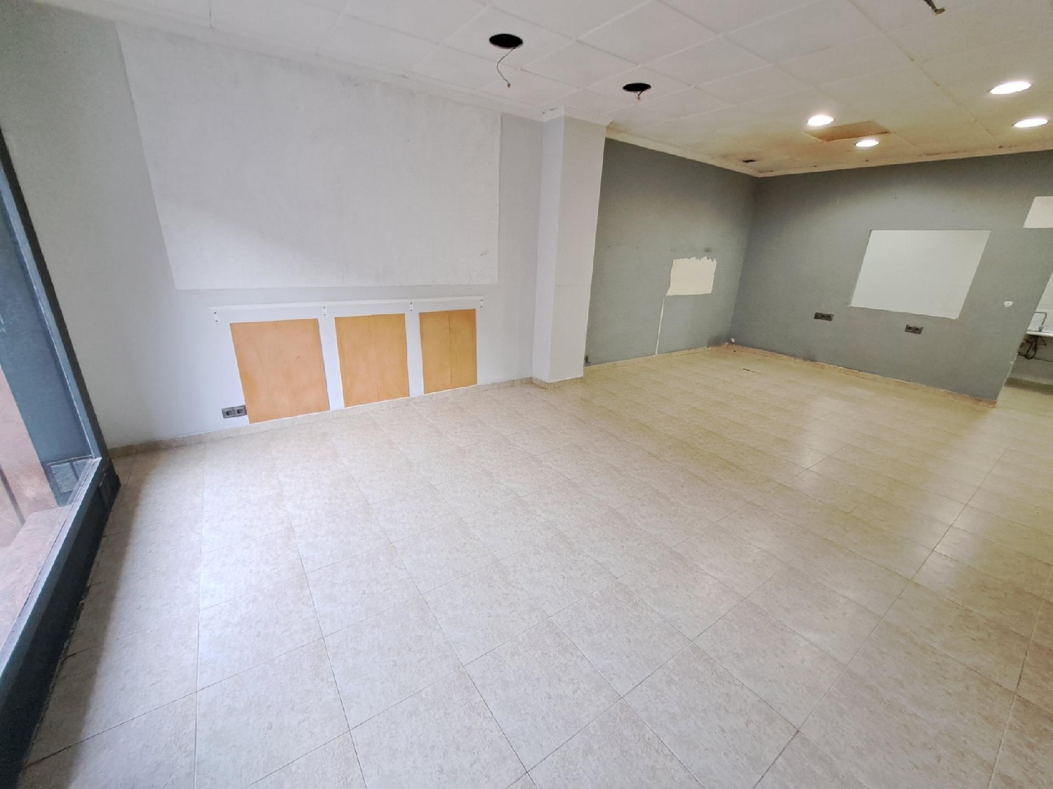 en venta local Carcaixent Ribera Alta 3