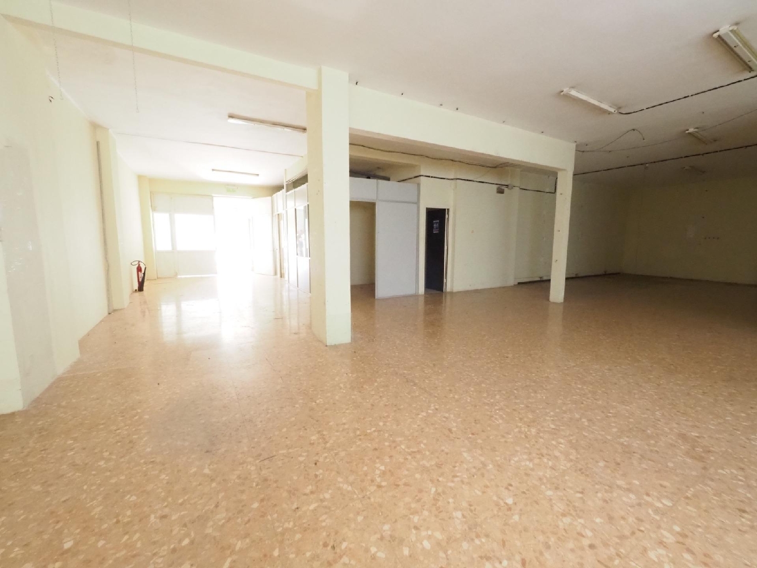 till salu lokal Cornella De Llobregat Baix Llobregat 2