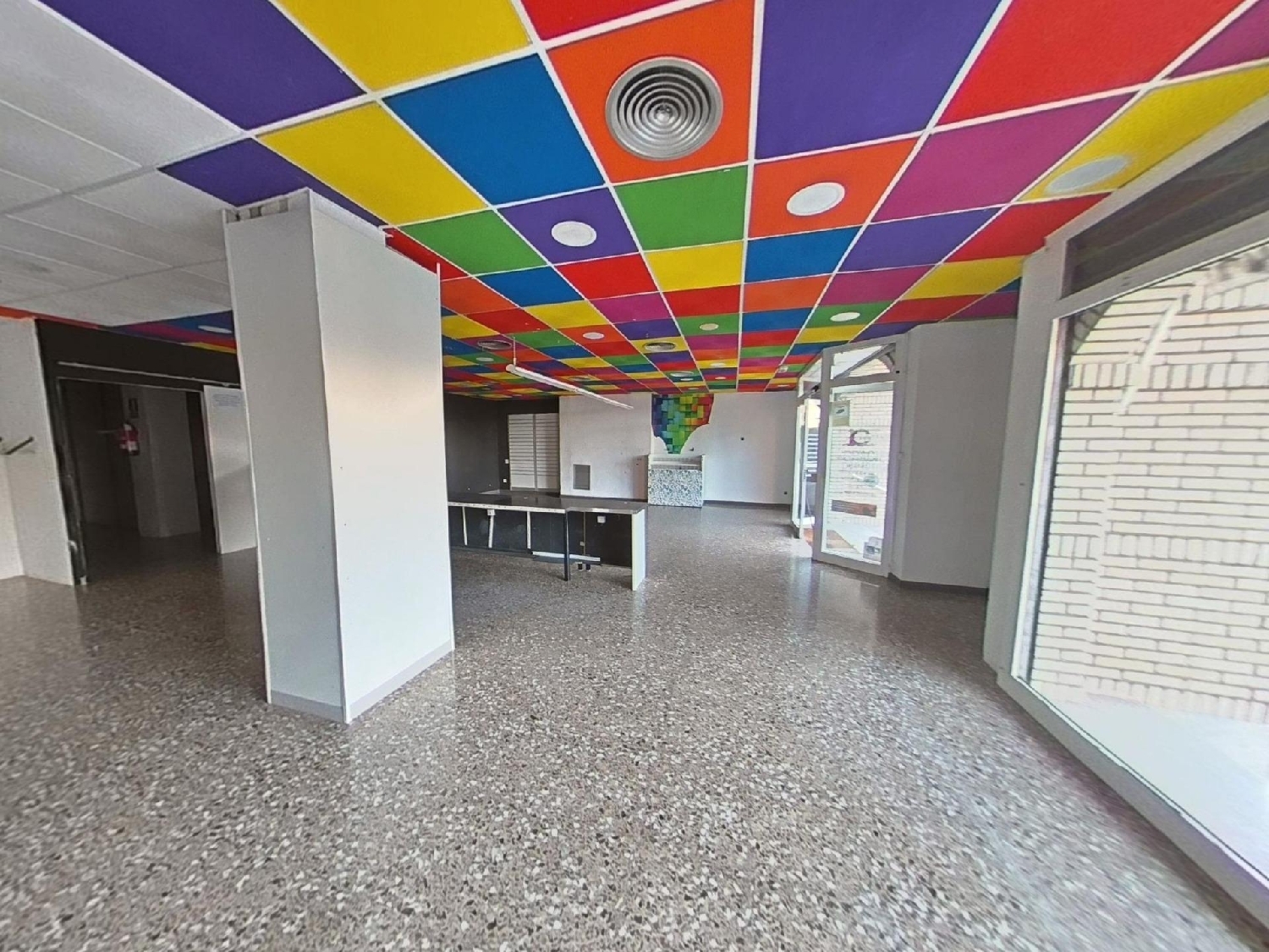  till salu lokal El Vendrell Baix Penedès 4