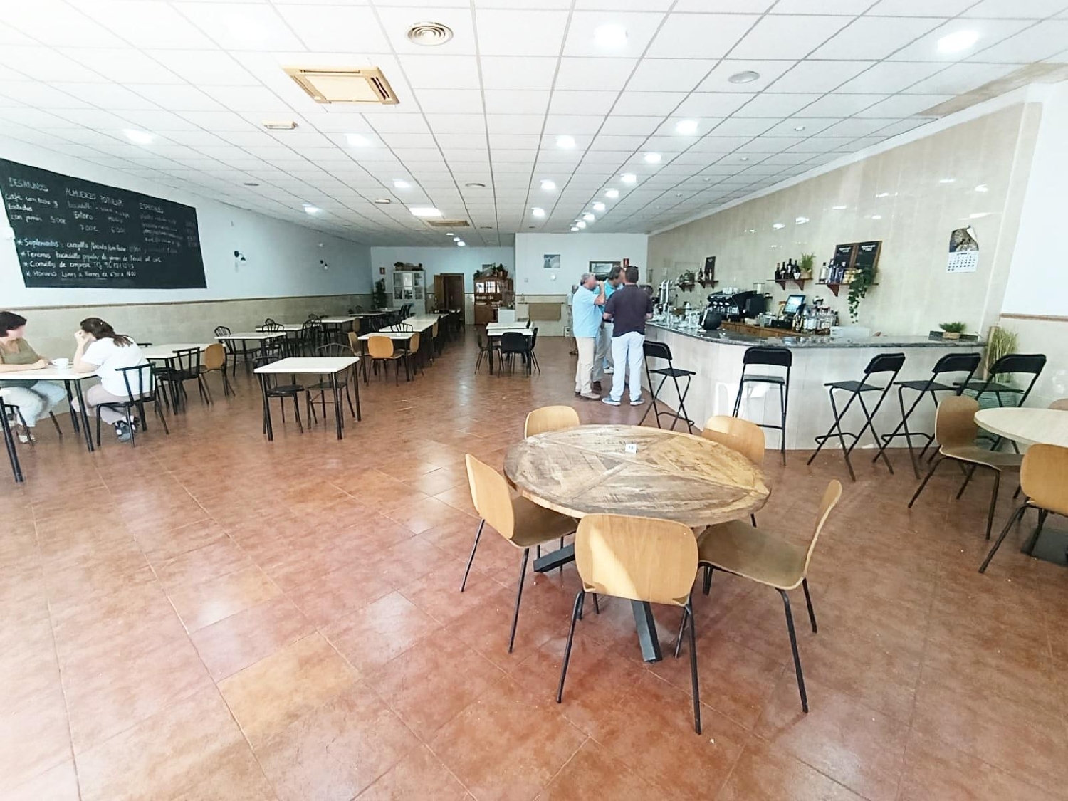 à vendre local commercial Moncada Horta Nord 1