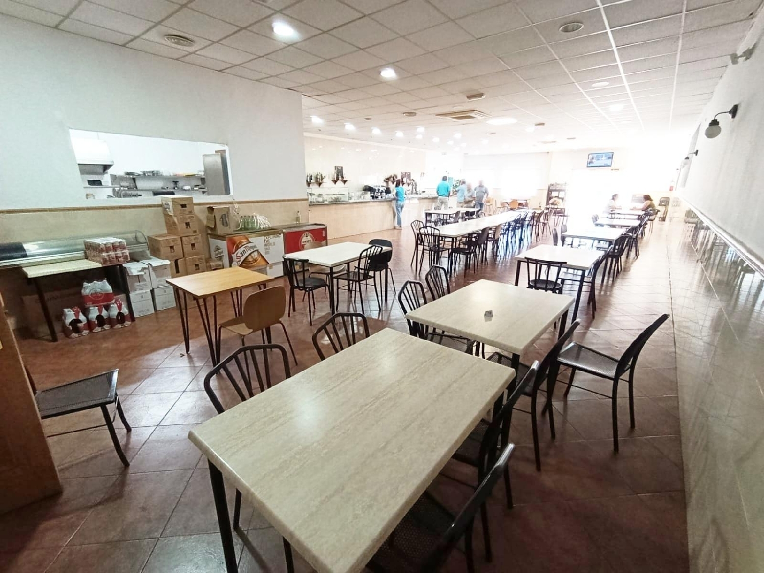 à vendre local commercial Moncada Horta Nord 3