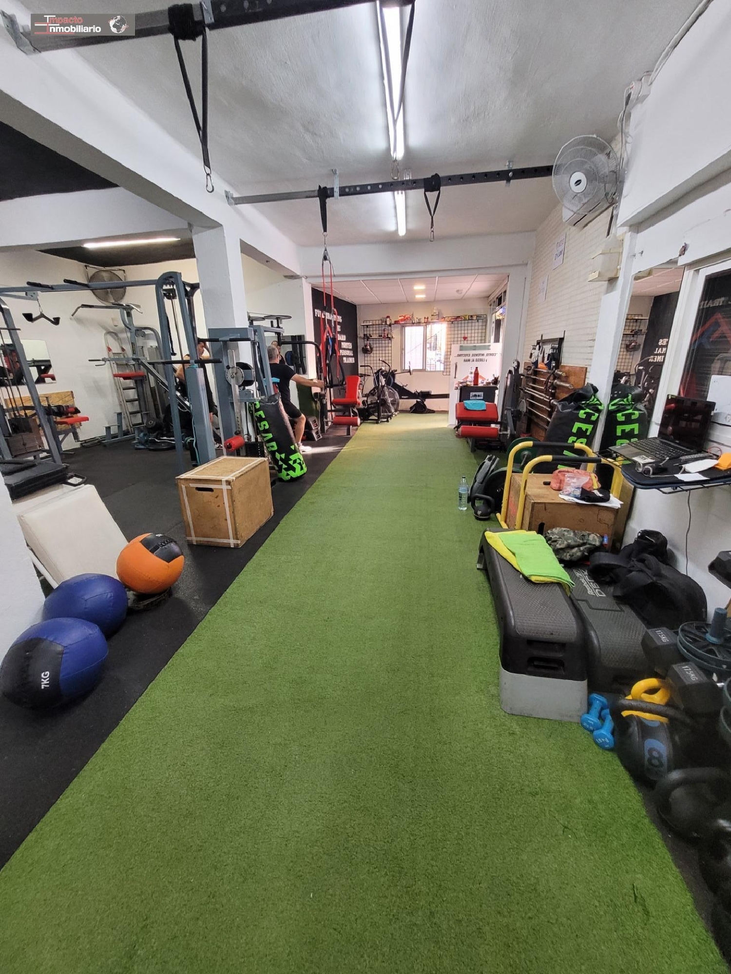 à vendre local commercial Palmeria Marina Alta 2