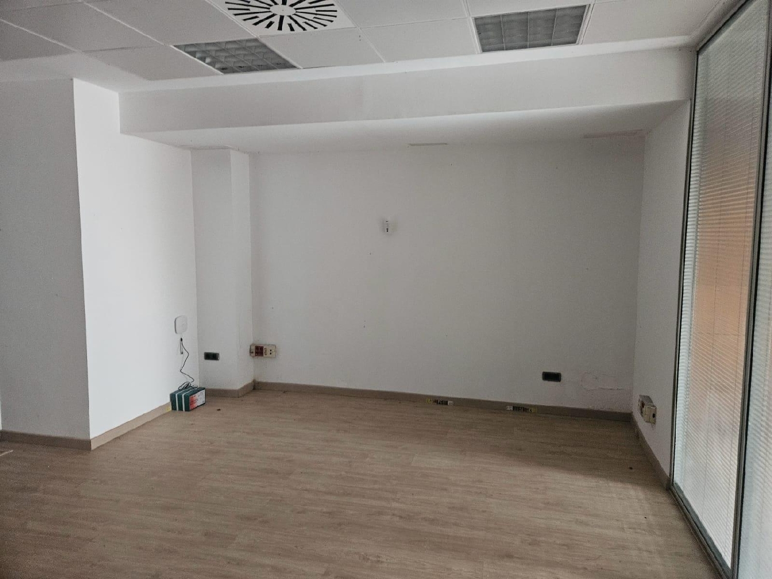 à vendre local commercial Puerto Real Bahía De Cádiz 2